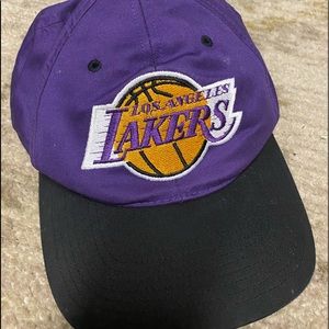 Vintage Lakers snap back